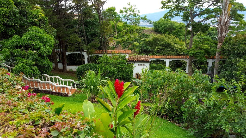escazu58